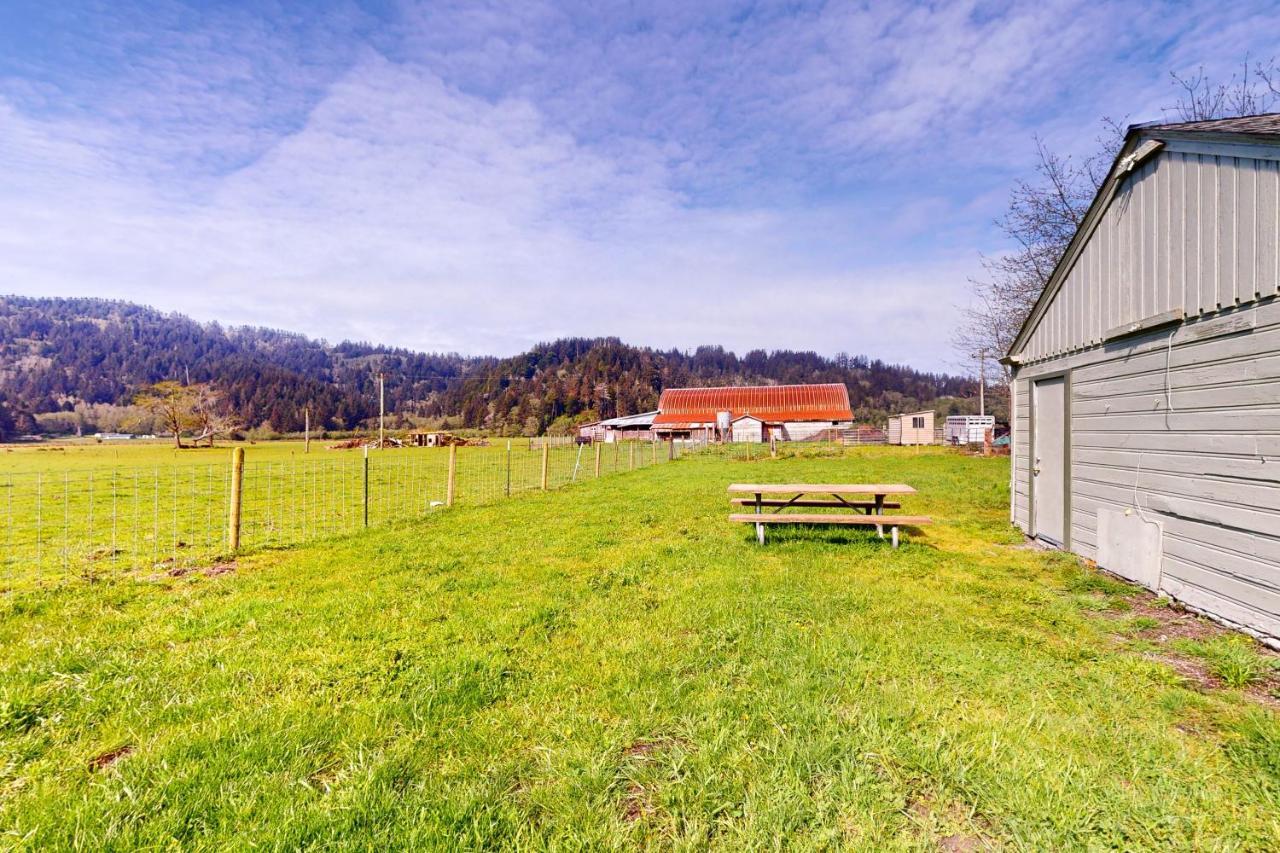 Redwood Farmhouse In The Orick Valley 외부 사진