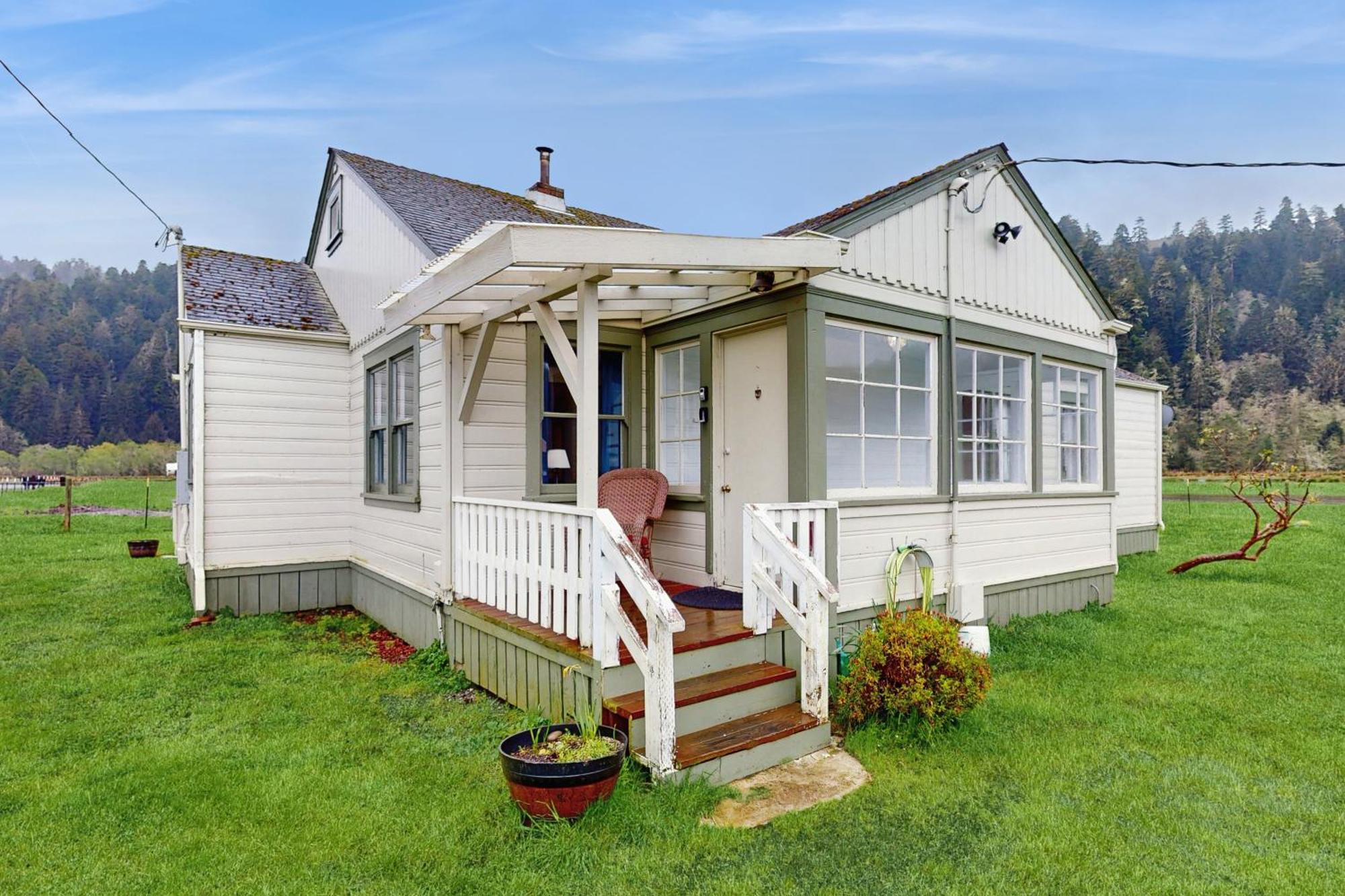 Redwood Farmhouse In The Orick Valley 외부 사진